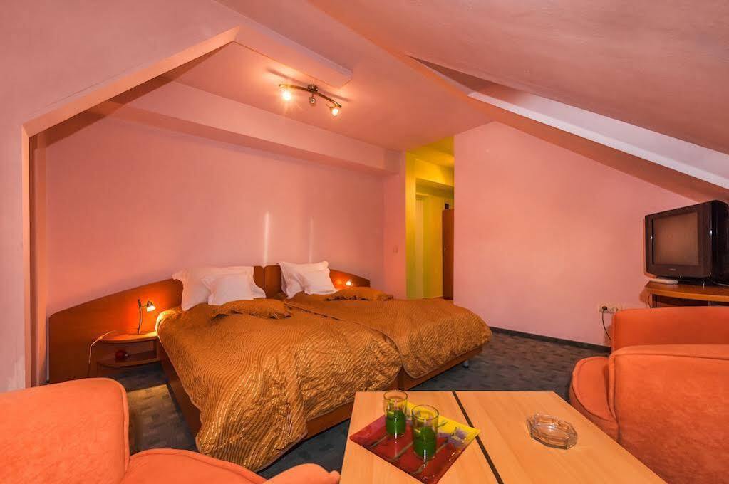 Aparthotel Segesvár Kültér fotó
